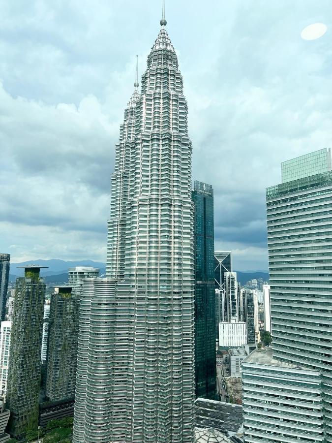 Sky Suites Klcc By Pnut Kuala Lumpur Exterior photo