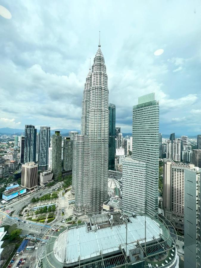 Sky Suites Klcc By Pnut Kuala Lumpur Exterior photo